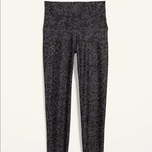 Extra High Rise Old Navy Active Leggings (go dry)